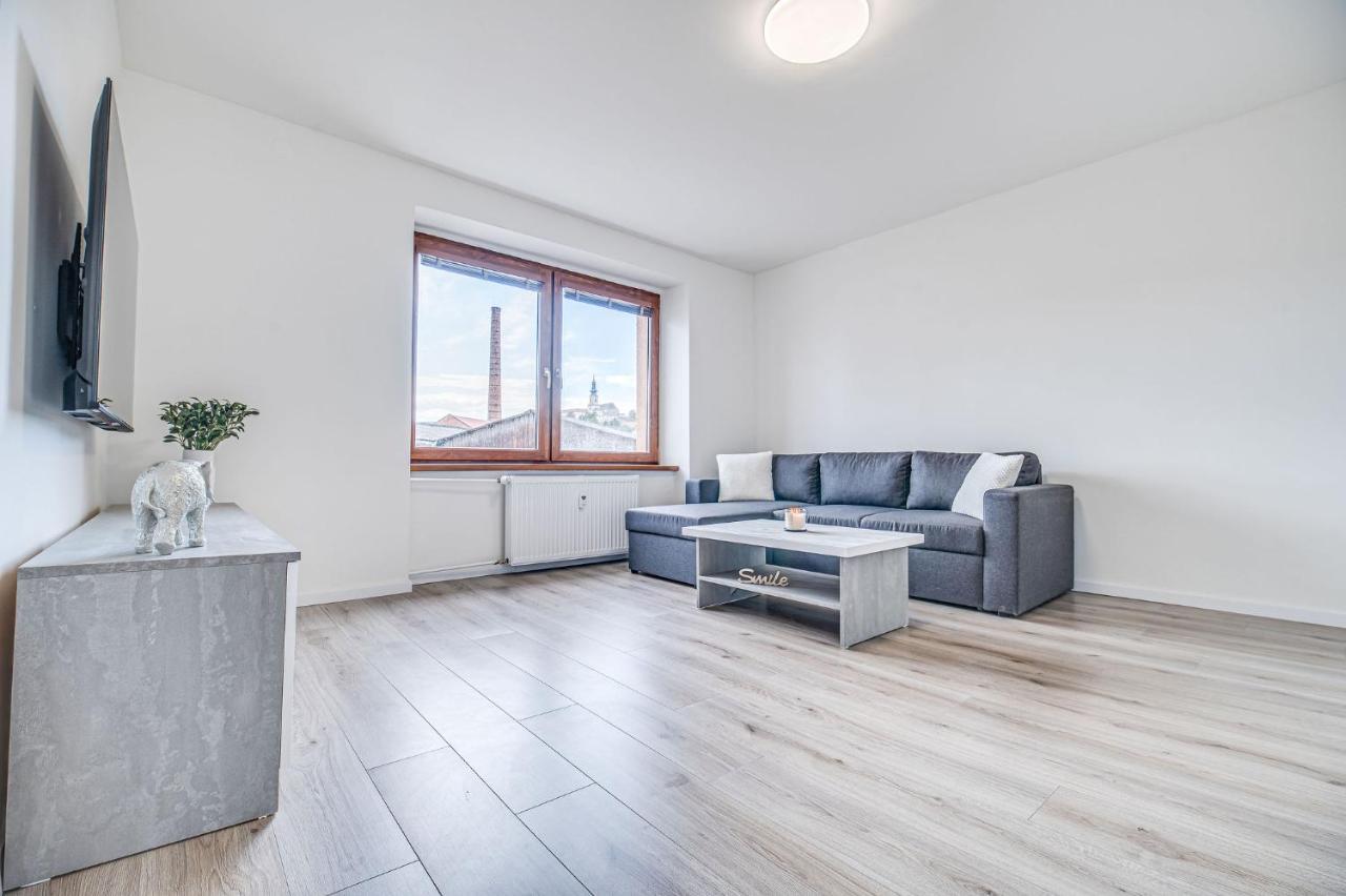 Nitra Castle Suite - Modern Elegance & Serenity Buitenkant foto
