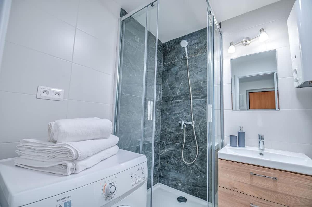 Nitra Castle Suite - Modern Elegance & Serenity Buitenkant foto